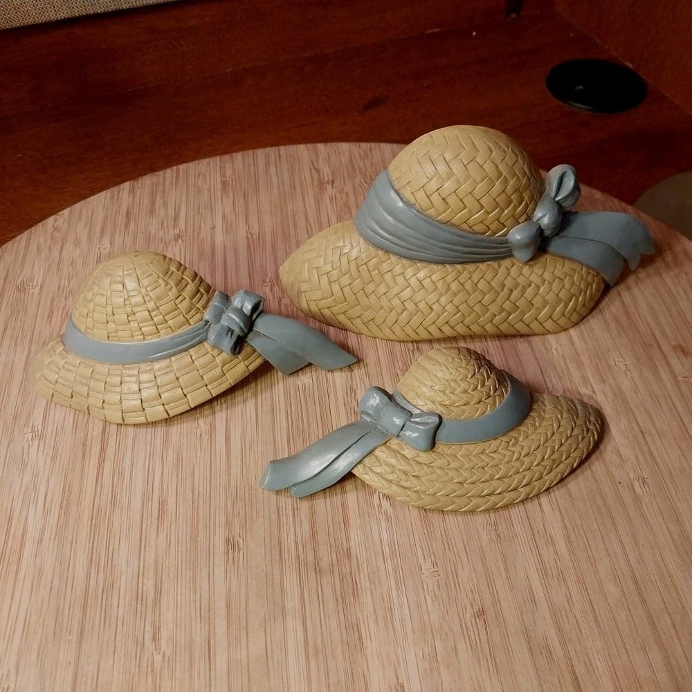 Wall Hanging Burwood 3 Pc. Straw Hats W/Blue Ribbon 1987 Country Cottage Decor - Picture 2 of 10